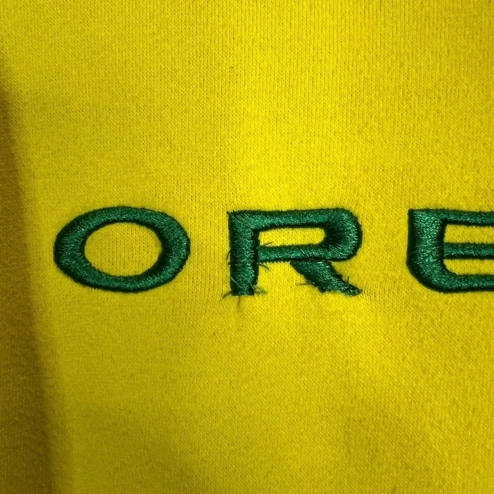 Colosseum Oregon Ducks Kids/Youth Green Embroidered Hoodie - Size L 16-18